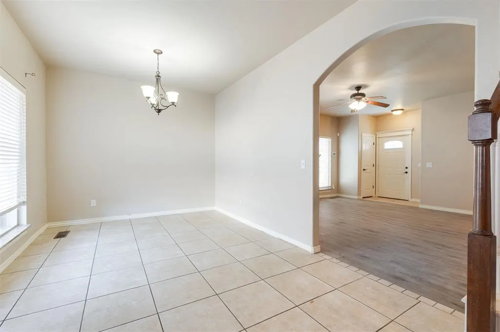 Photo 19 — 2525 Lee Lane, Oklahoma City, OK 73120
