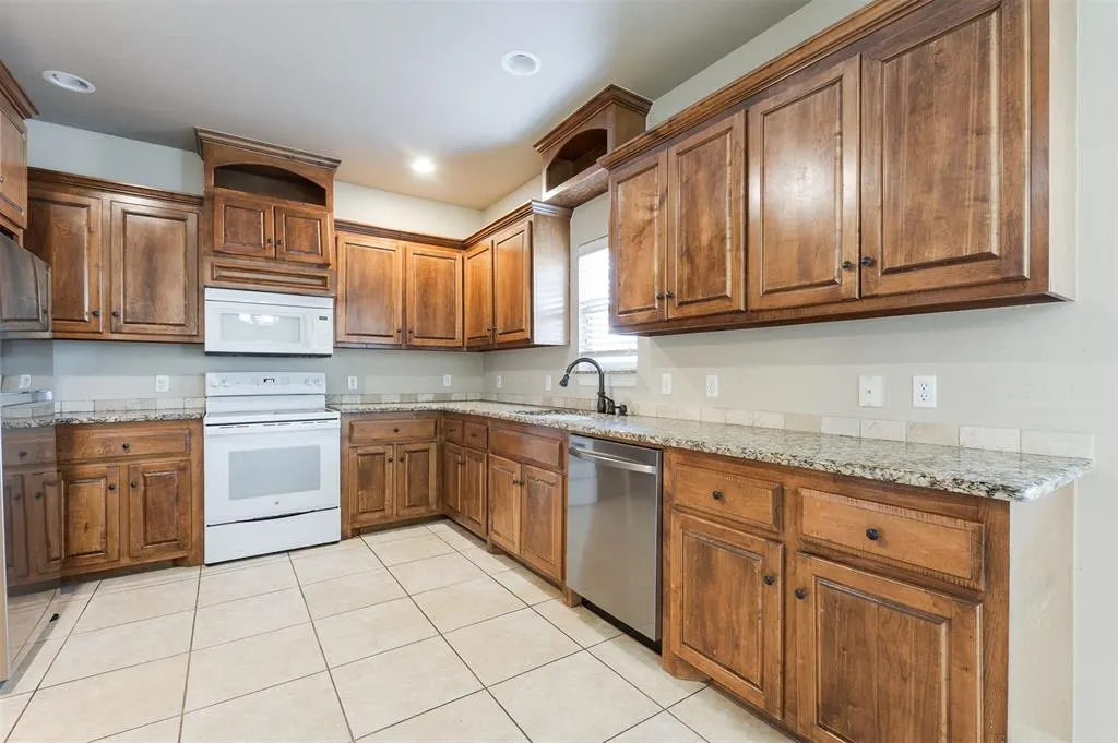 Photo 23 — 2525 Lee Lane, Oklahoma City, OK 73120