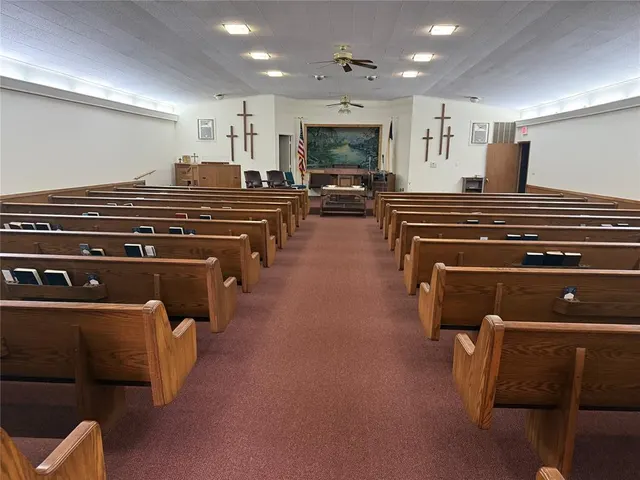 Photo 4 — 2717 W Broadway Avenue, Enid, OK 73703