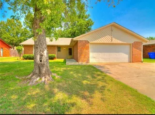 Sold home at 225 Cindy Avenue