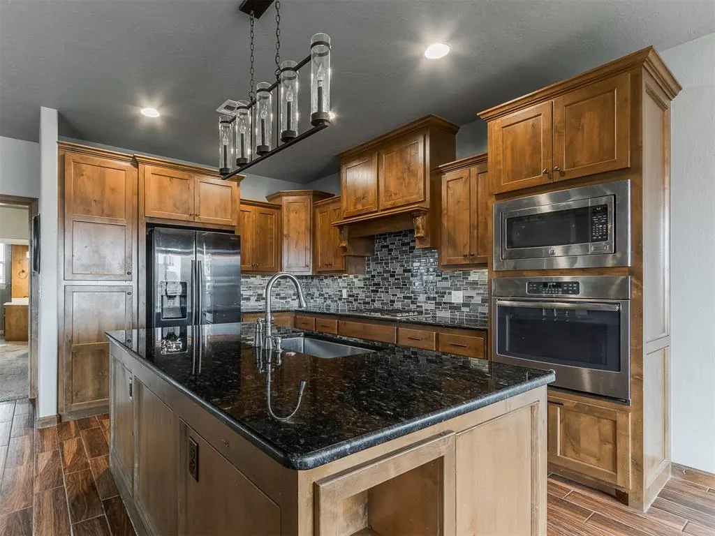 Photo 4 — 4409 Hyatt Road, Shawnee, OK 74804