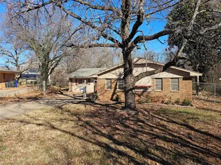 Sold home at 2517 Weatherford Drive