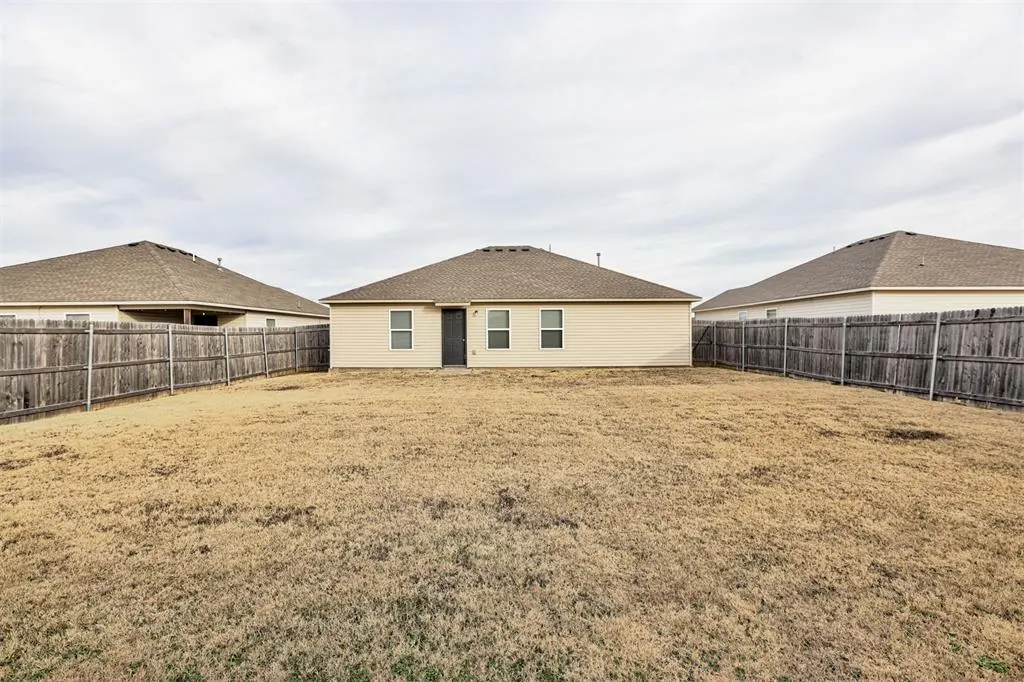 Photo 30 — 1857 Jack Rabbit Lane, El Reno, OK 73036