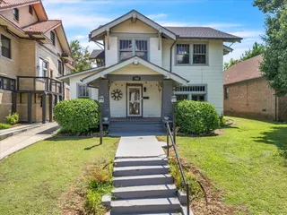 Sold home at 904 NW 19th Street