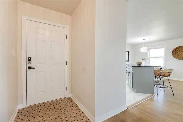 Photo 5 — 2629 Berkshire Way, Oklahoma City, OK 73120