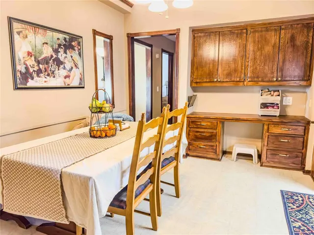 Photo 5 — 2112 W Rockypoint Drive, Edmond, OK 73003