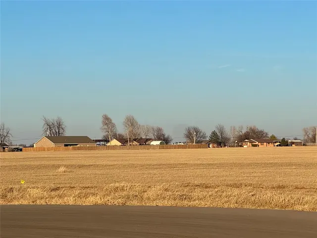 Photo 4 — 000000000 Friend Circle, Chickasha, OK 73018
