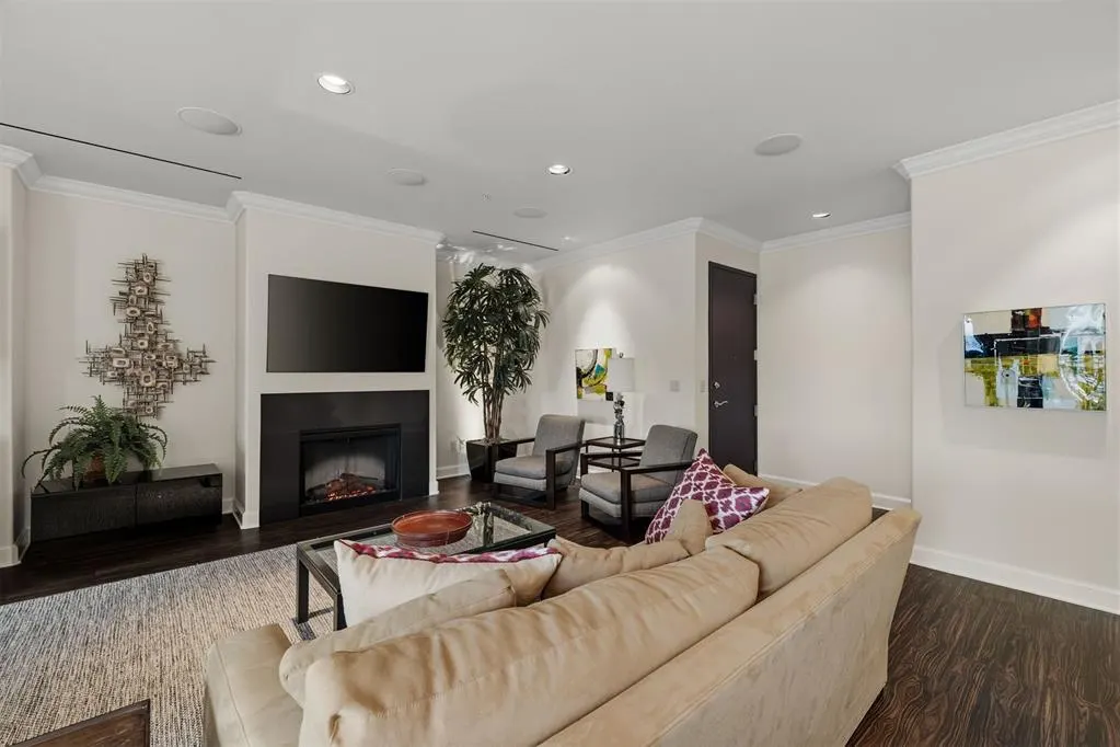 Photo 3 — 200 S Oklahoma Avenue 309, Oklahoma City, OK 73104