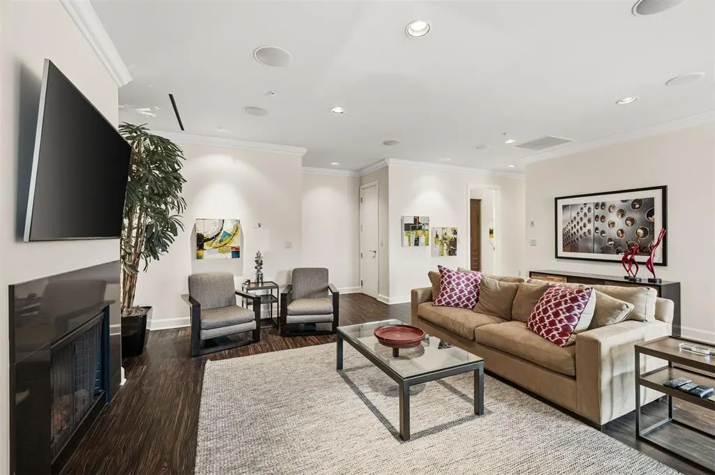 Photo 5 — 200 S Oklahoma Avenue 309, Oklahoma City, OK 73104