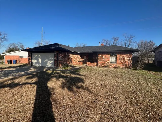 Photo 2 — 703 Cedar Lane, Tecumseh, OK 74873