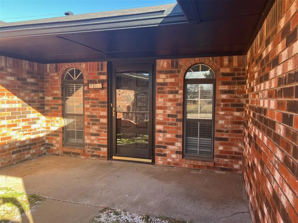 Photo 4 — 703 Cedar Lane, Tecumseh, OK 74873