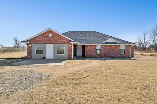 Front exterior — 513 County Road 1390, Chickasha, OK 73018
