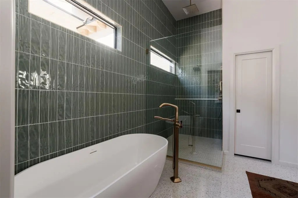 Photo 20 — 326 SW 13th Street, Oklahoma City, OK 73109