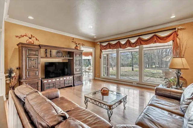 Photo 6 — 5617 Georgetowne Road, Edmond, OK 73034