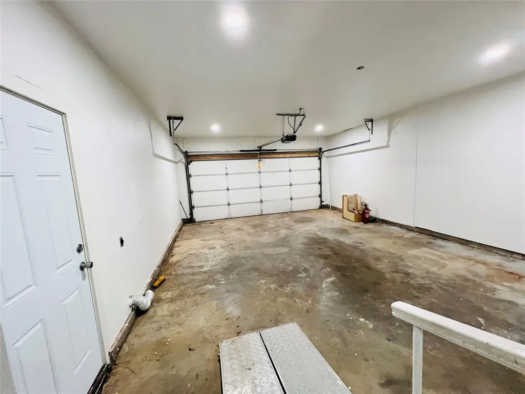 Photo 12 — 1847 N Allen Lane, Oklahoma City, OK 73127