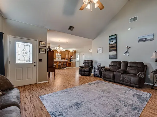 Photo 7 — 30280 Stephens Drive, McLoud, OK 74851