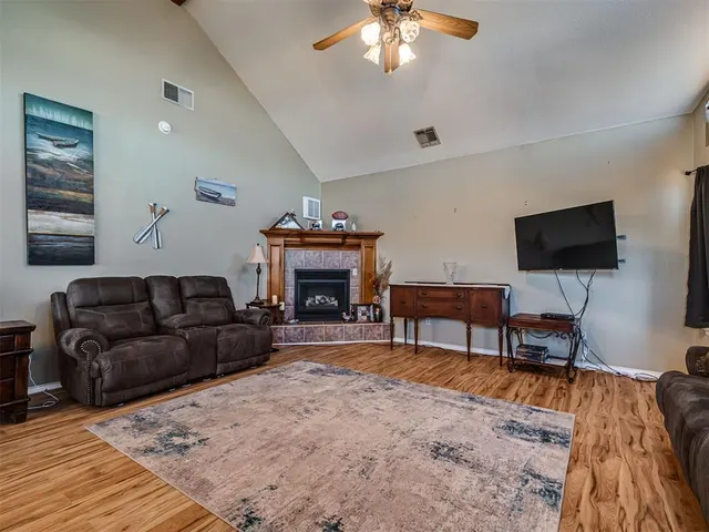 Photo 8 — 30280 Stephens Drive, McLoud, OK 74851