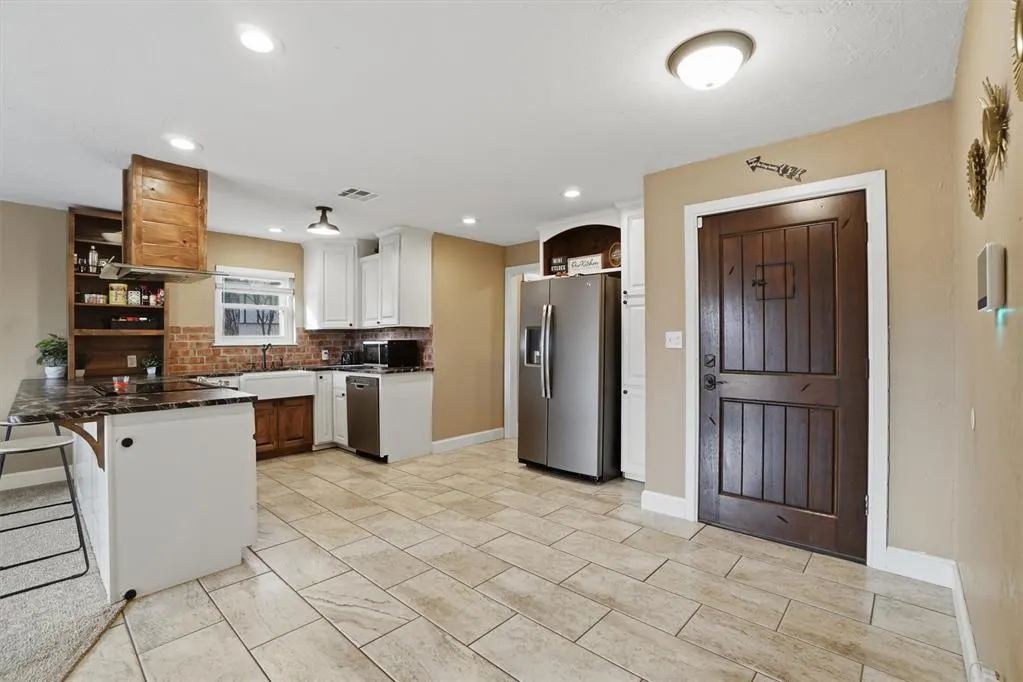 Photo 11 — 1608 Wilson Street, Altus, OK 73521
