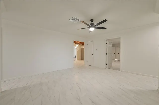 Photo 5 — 8520 NE 33rd Street, Spencer, OK 73084