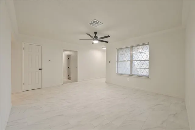 Photo 6 — 8520 NE 33rd Street, Spencer, OK 73084