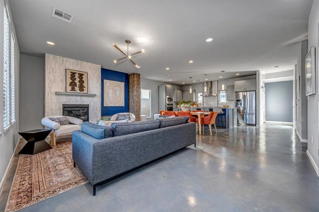 Photo 5 — 17305 Sparrow Hawk Lane, Edmond, OK 73012