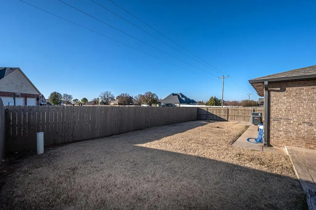 Photo 31 — 17305 Sparrow Hawk Lane, Edmond, OK 73012