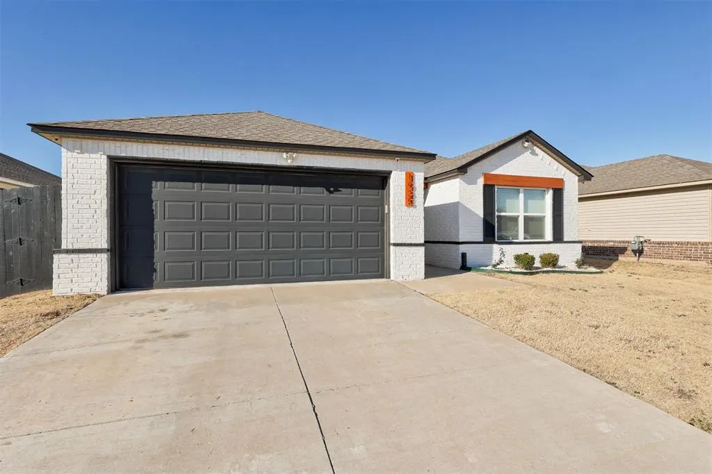 Photo 4 — 1925 Melanie Drive, Oklahoma City, OK 73127