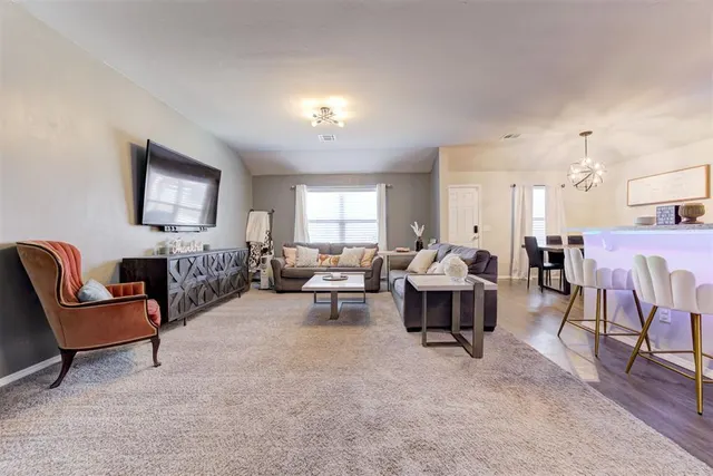 Photo 7 — 1925 Melanie Drive, Oklahoma City, OK 73127