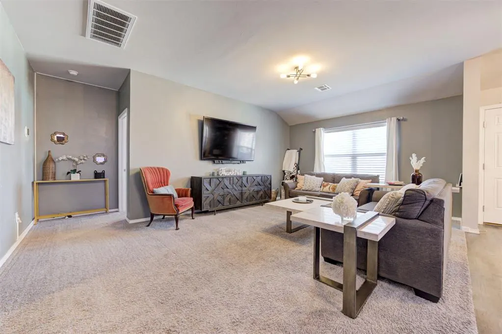 Photo 8 — 1925 Melanie Drive, Oklahoma City, OK 73127