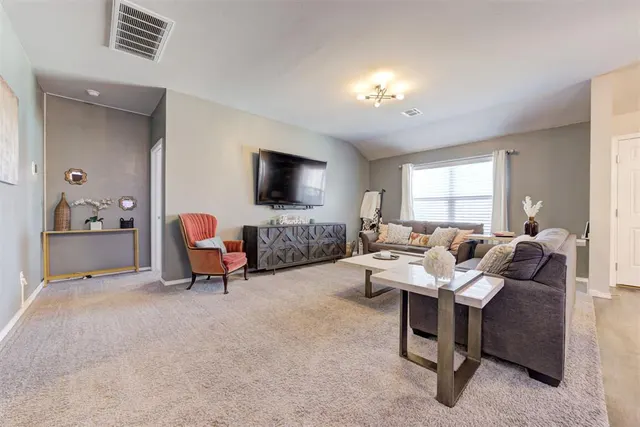 Photo 8 — 1925 Melanie Drive, Oklahoma City, OK 73127