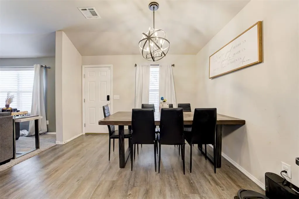 Photo 12 — 1925 Melanie Drive, Oklahoma City, OK 73127