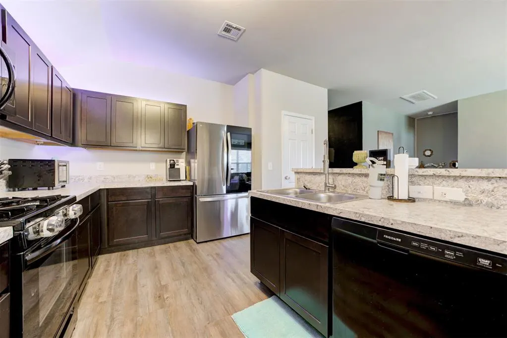 Photo 18 — 1925 Melanie Drive, Oklahoma City, OK 73127