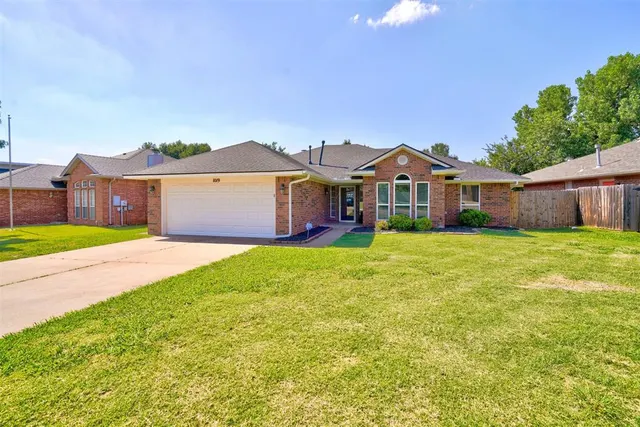 Front exterior — 1019 Dustin Drive, Edmond, OK 73003