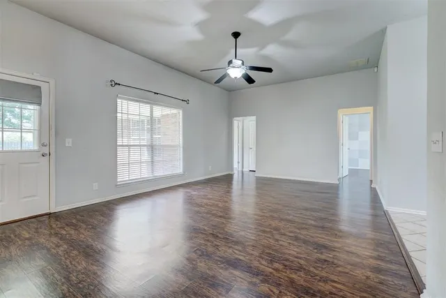 Photo 7 — 1019 Dustin Drive, Edmond, OK 73003