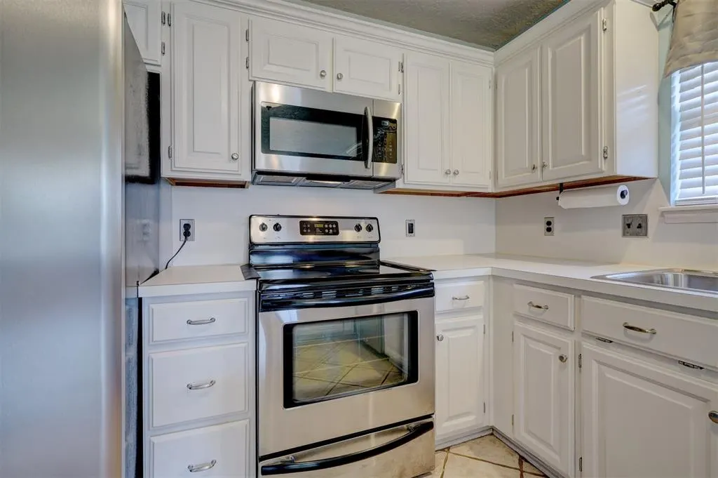 Photo 16 — 1019 Dustin Drive, Edmond, OK 73003