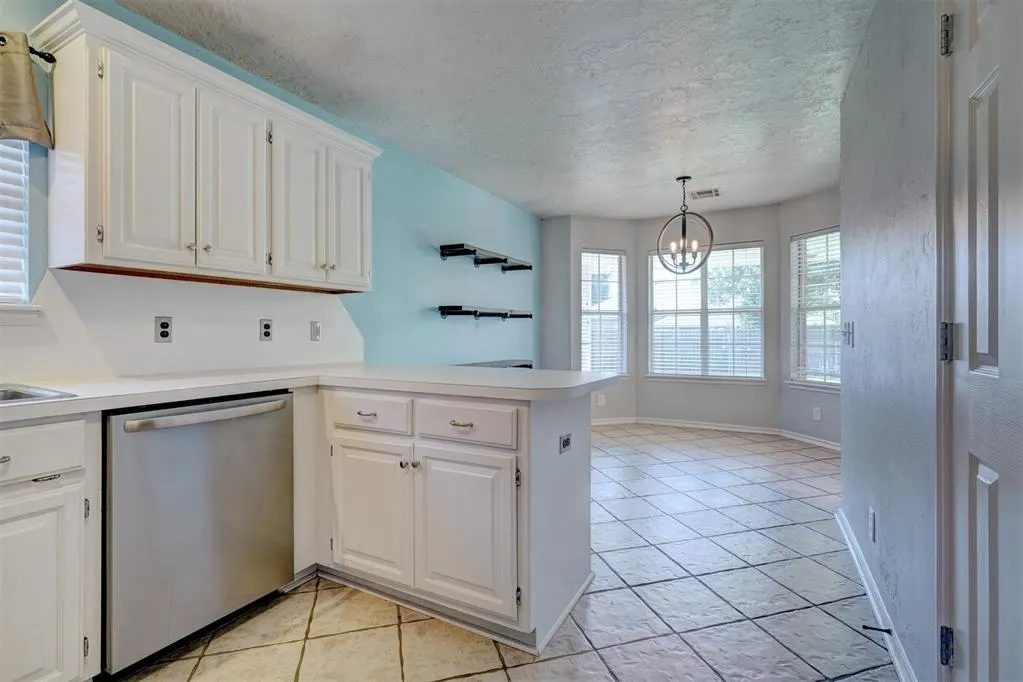 Photo 17 — 1019 Dustin Drive, Edmond, OK 73003