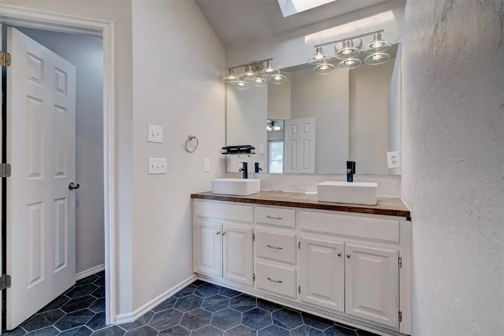 Photo 24 — 1019 Dustin Drive, Edmond, OK 73003