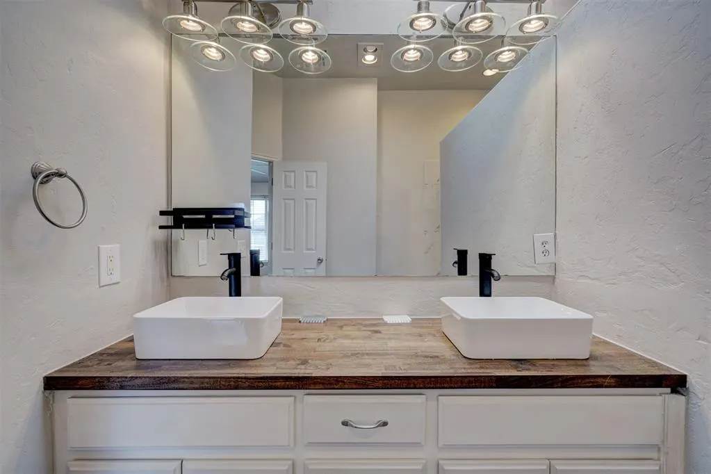 Photo 25 — 1019 Dustin Drive, Edmond, OK 73003