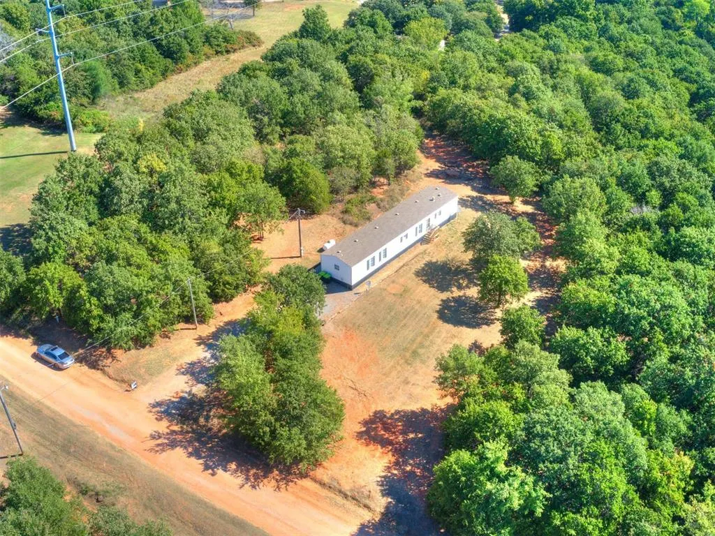 Photo 7 — 7741 142nd Street, Noble, OK 73068