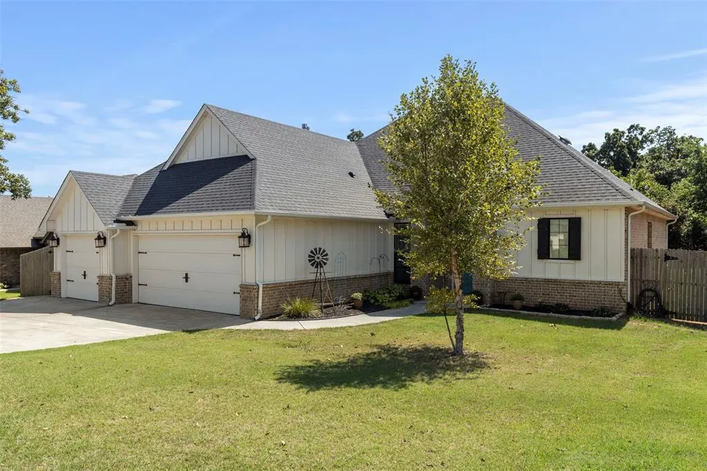 Photo 2 — 15174 Gray Fox Road, Choctaw, OK 73020