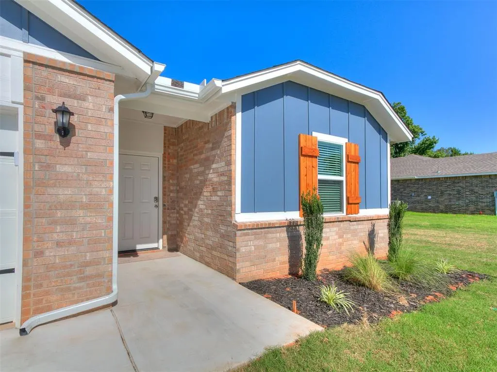 Photo 3 — 11759 Sweeping Lane, Guthrie, OK 73044