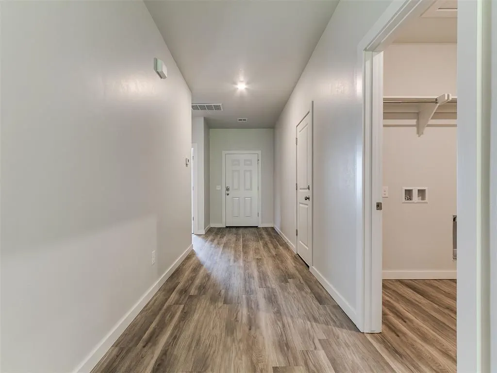 Photo 4 — 11759 Sweeping Lane, Guthrie, OK 73044