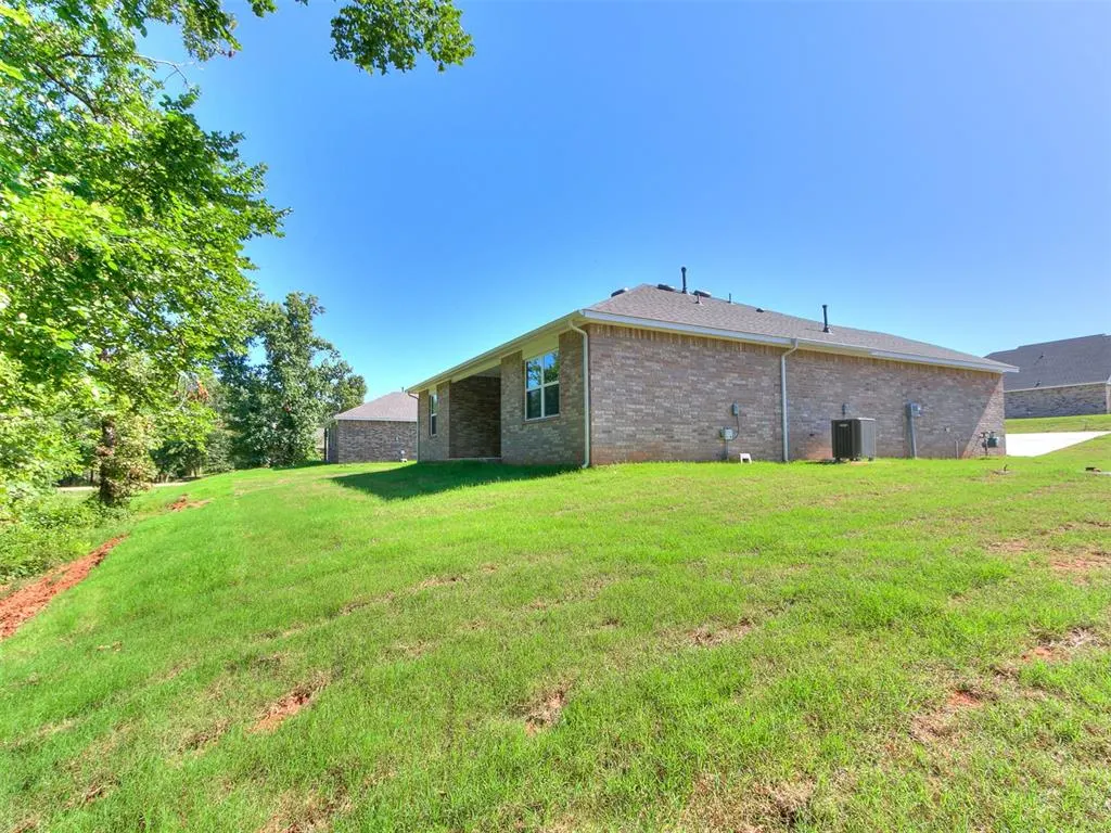 Photo 31 — 11759 Sweeping Lane, Guthrie, OK 73044
