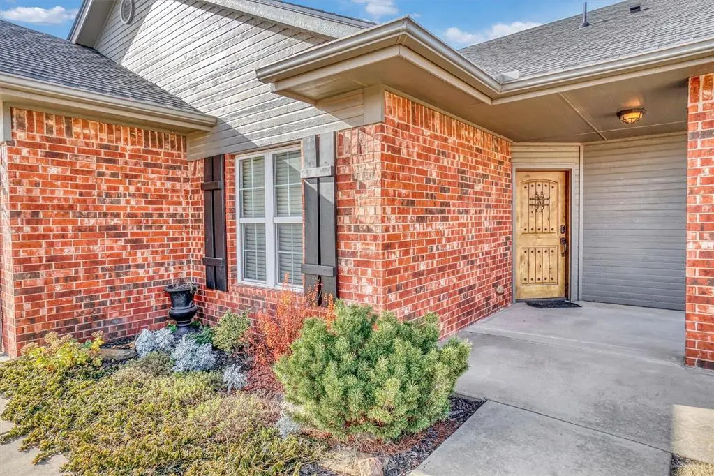 Photo 3 — 103 Ranch Road, Elk City, OK 73644