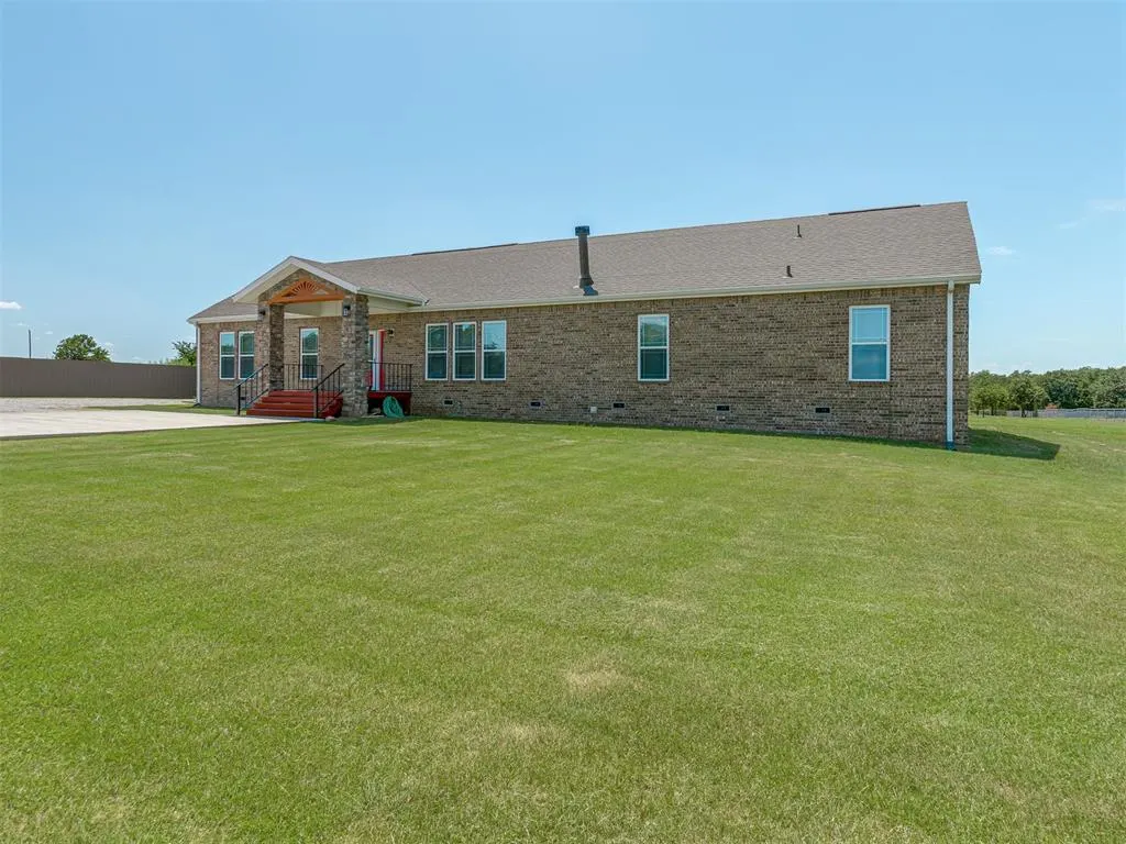 Photo 2 — 970589 St Hwy 18, Chandler, OK 74834