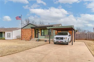 Sold home at 406 McArthur Boulevard