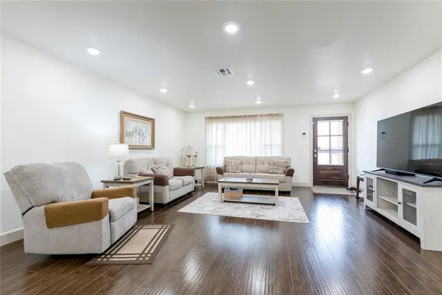 Photo 5 — 406 McArthur Boulevard, Elk City, OK 73644