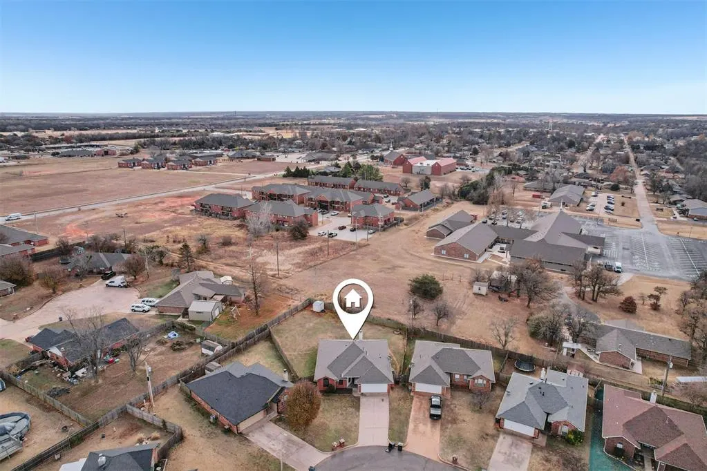 Photo 20 — 304 Cherokee Court, Blanchard, OK 73010