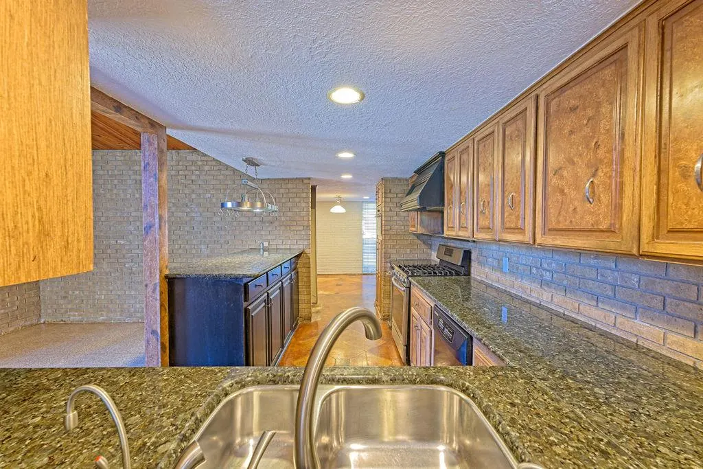 Photo 17 — 902 Mockingbird Lane, Norman, OK 73071
