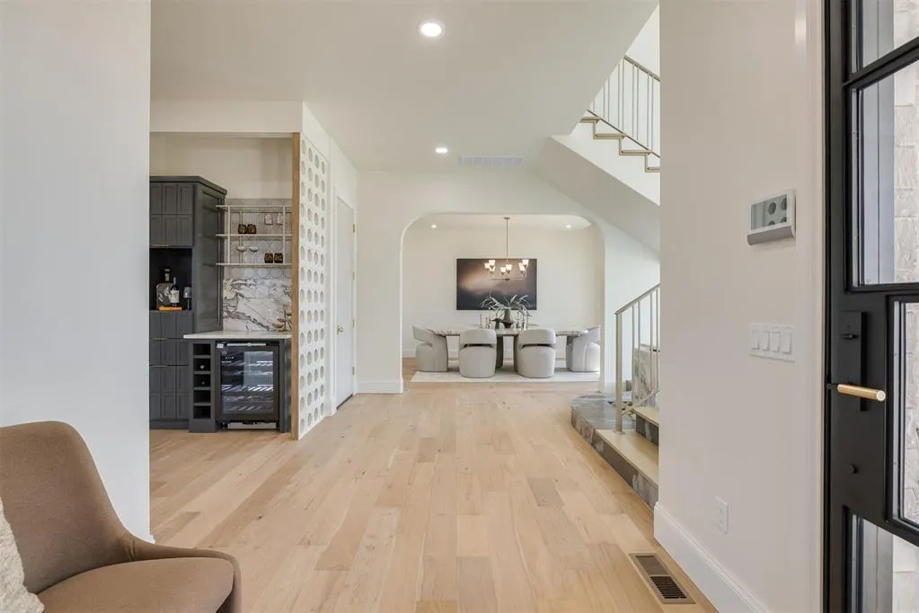 Photo 4 — 14700 Chamberry Drive, Oklahoma City, OK 73142